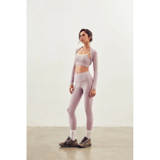 Hailey Vol.3 Legging (on model)
